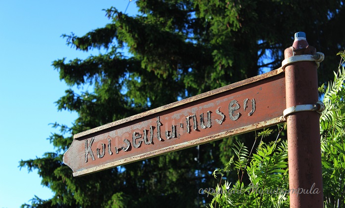 Kotiseutumuseo kyltti pieni CR
